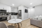 Happy Place – 1BR Minutes to Downtown