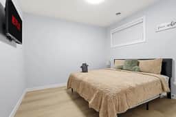 King Bed Suite 10 Minutes To Downtown - Image 2