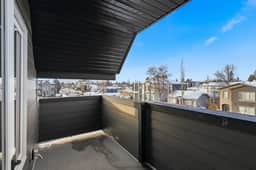 King Bed 10 Minutes To Downtown Luxury Townhouse - Image 2