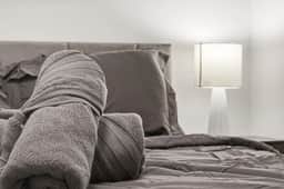 Modern 1BR Suite | Near SAIT & Downtown | Parking - Image 5