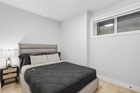 Private 1 Bedroom Retreat | Self Check-In - Image 3