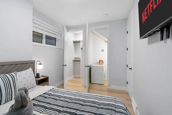 Minutes from Downtown | Spacious 1-Bed - Image 2