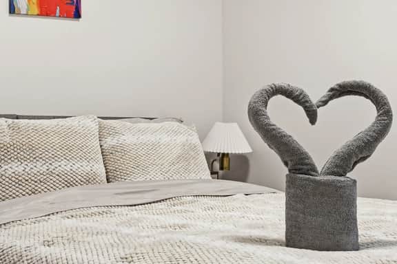 Quiet & Comfortable Stay Minutes from Downtown - Image 2