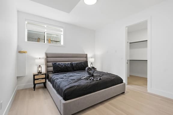 Comfort Nest For Families ! 3 BR - Image 1