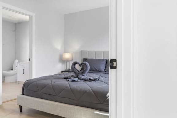 Stylish Family Home • 3BR + 2.5 Bath • NW Calgary - Image 1